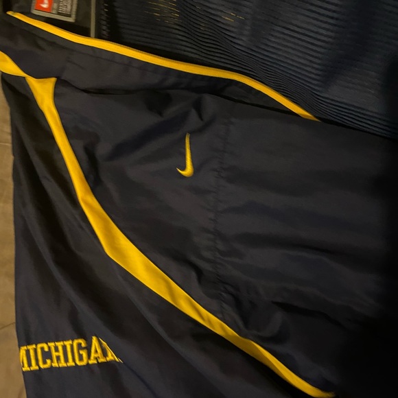 Michigan jacket - Picture 4 of 5